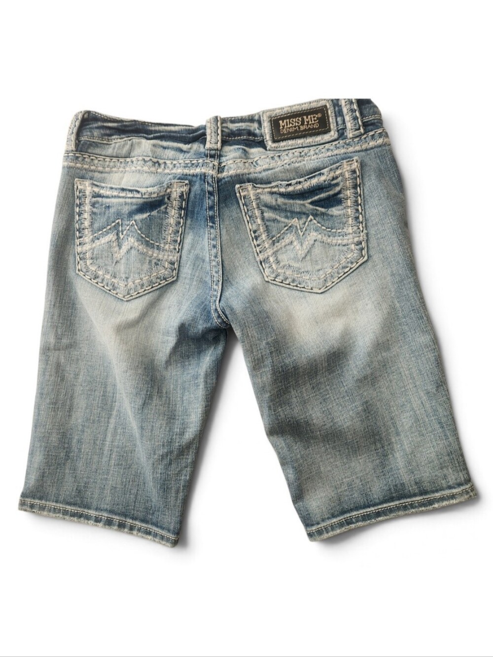 Miss Me Easy Bermuda Short JE 1015EM2 Faded Light Blue Denim Womens Size 28